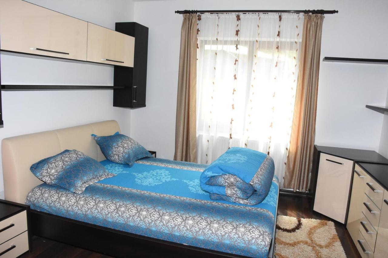 Hotel Apartament Eldya Comfort&Suites Предеал Екстериор снимка