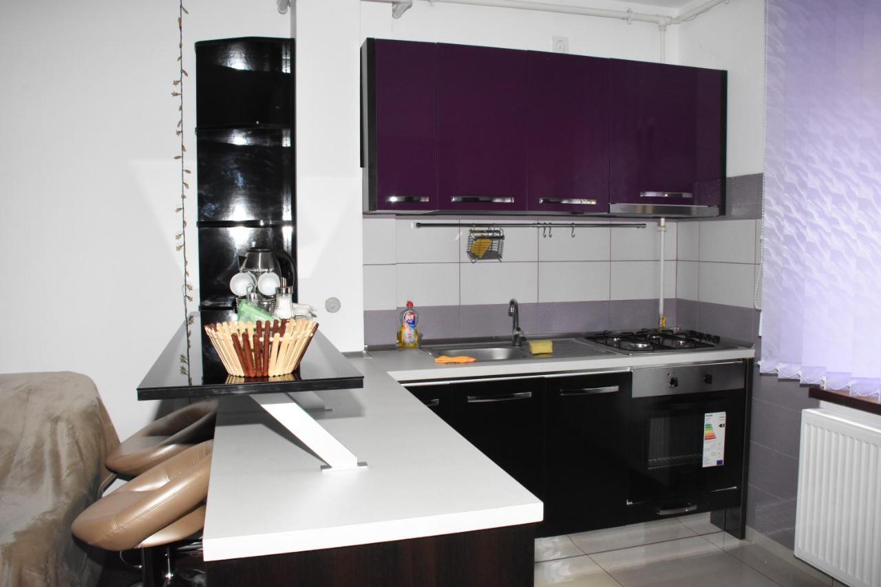 Hotel Apartament Eldya Comfort&Suites Предеал Екстериор снимка