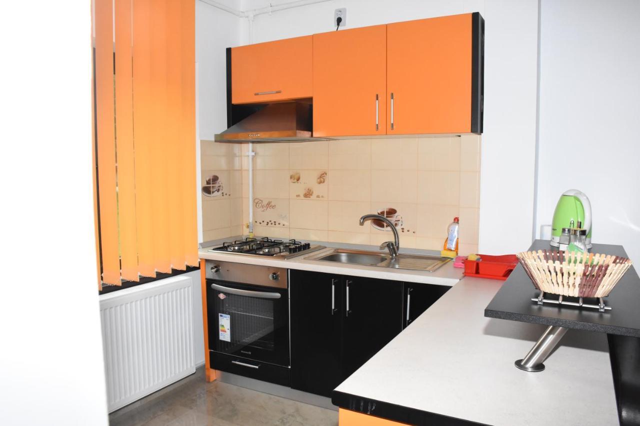 Hotel Apartament Eldya Comfort&Suites Предеал Екстериор снимка