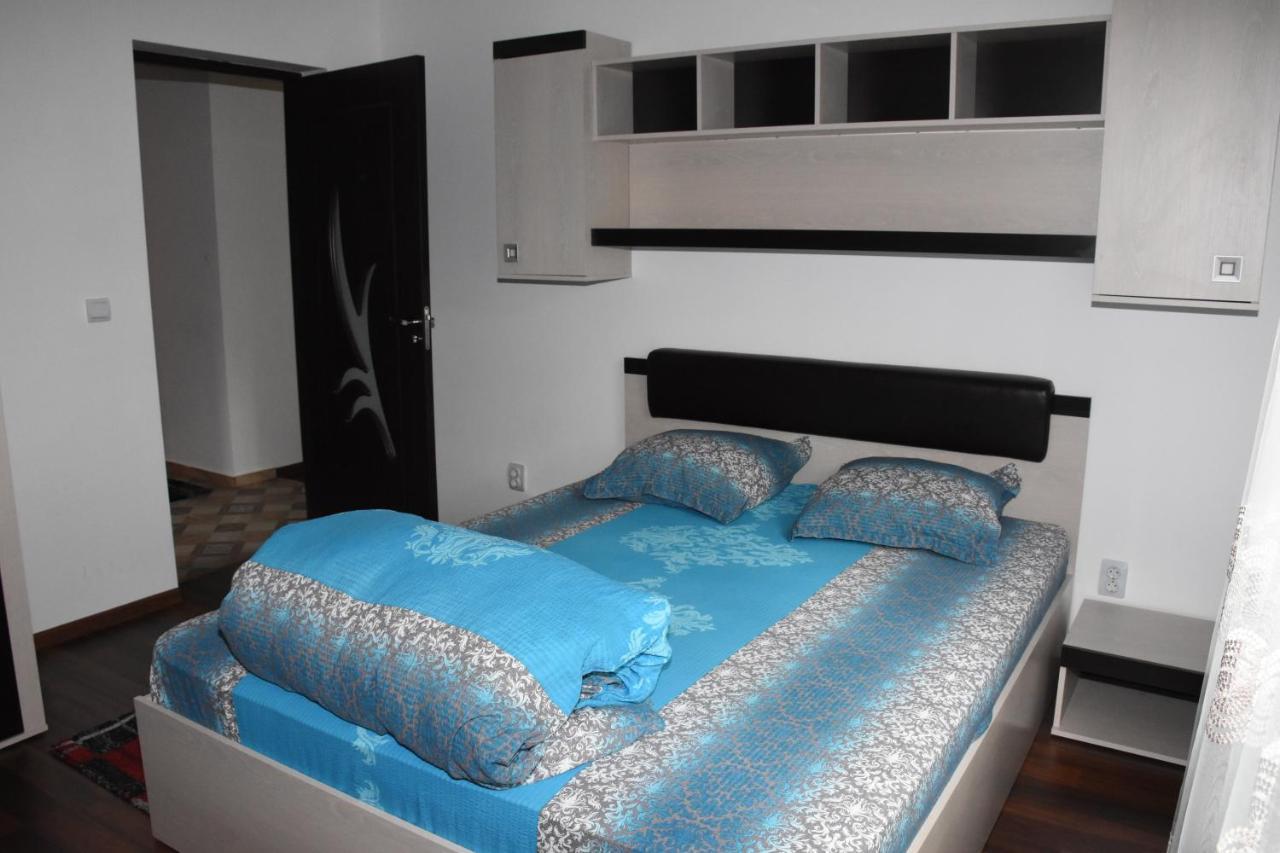 Hotel Apartament Eldya Comfort&Suites Предеал Екстериор снимка