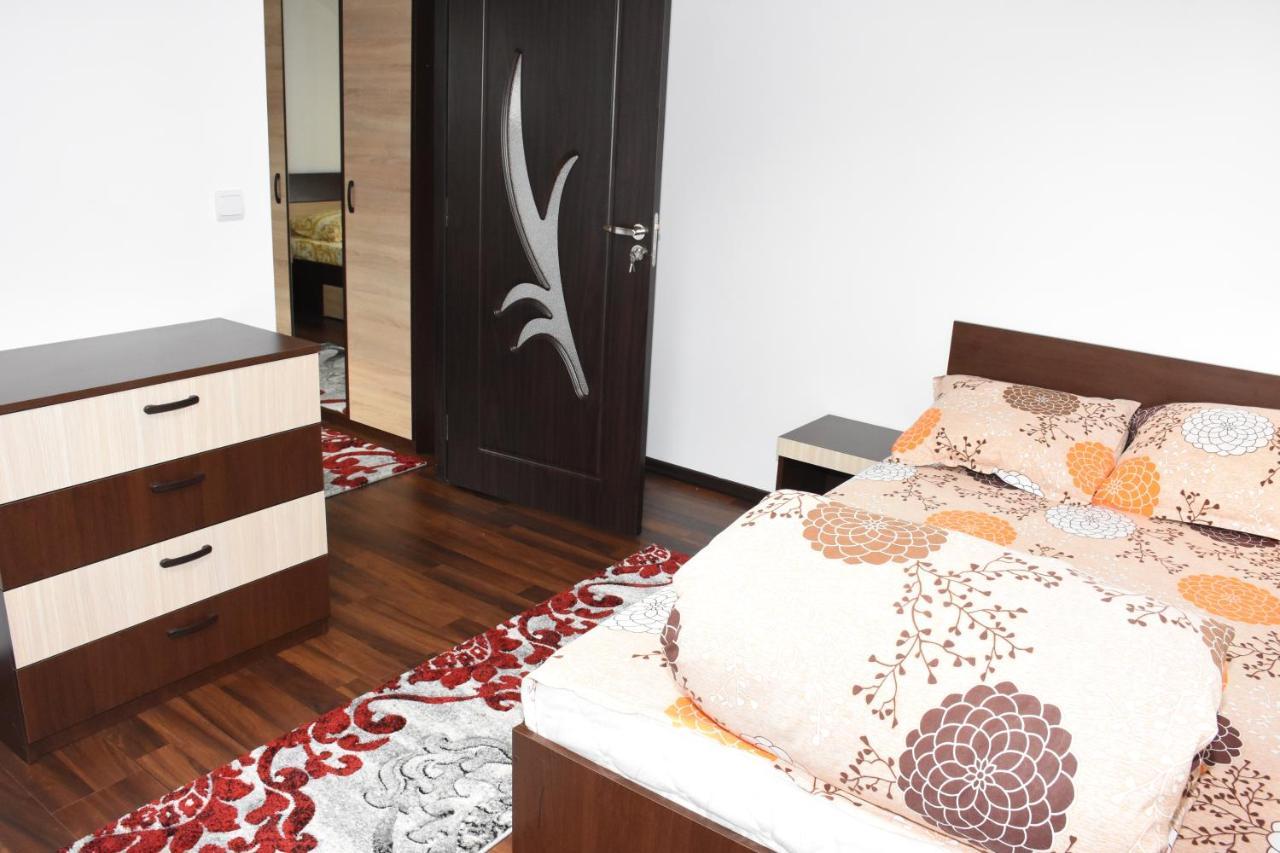 Hotel Apartament Eldya Comfort&Suites Предеал Екстериор снимка